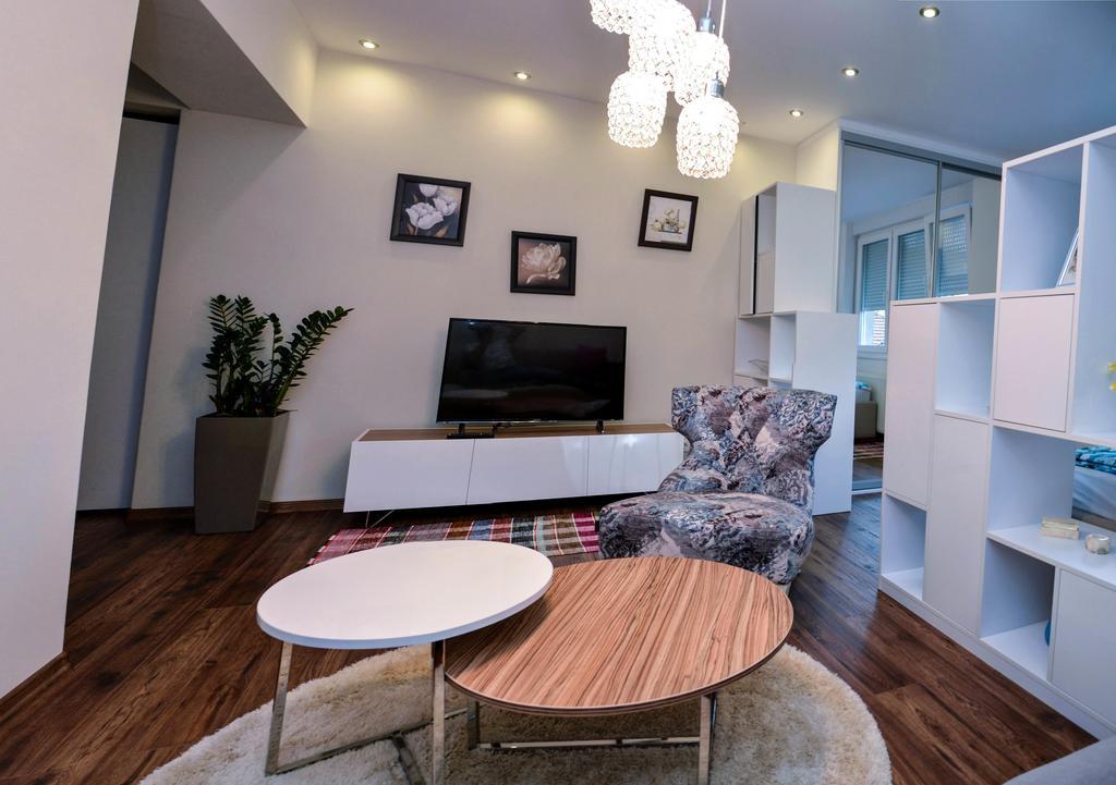 Tuzlaks Appartment Сараево Экстерьер фото